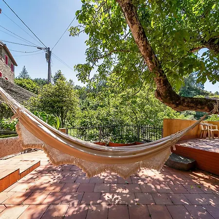 Refugio Entre O Pomar E O Rio Douro