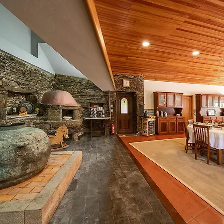 Refugio Entre O Pomar E O Rio Douro * Raiva