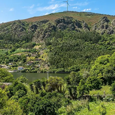 Refugio Entre O Pomar E O Rio Douro *