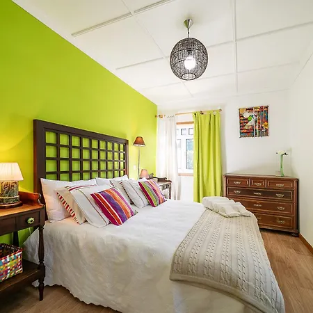 Refugio Entre O Pomar E O Rio Douro